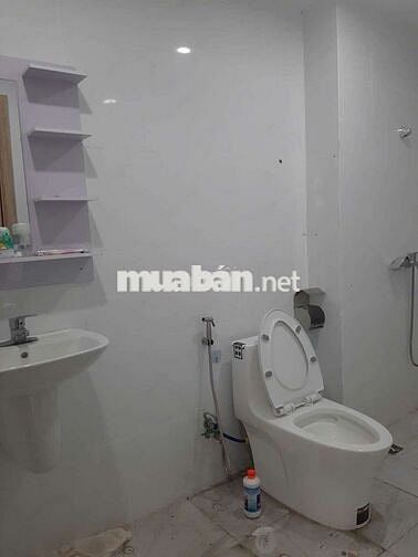 Cho thuê shop TMDV 5 tầng full điều hoà thang máy OCP 1 gia lâm