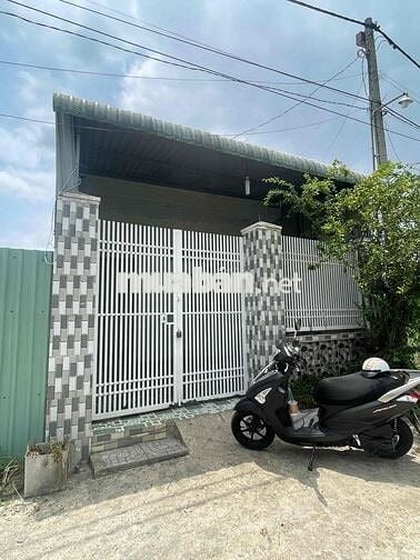 chính chủ cho thuê nhà đẹp nguyên căn 100m2 giá 4 triệu.