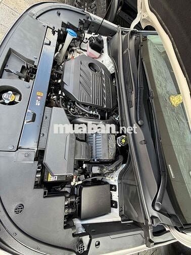 Hyundai Custin 2024 Cao Cấp 2.0T - 24000 km