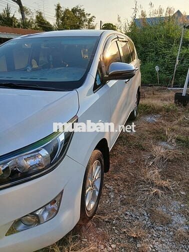 Toyota Innova 2019 2.0E - 128000 km