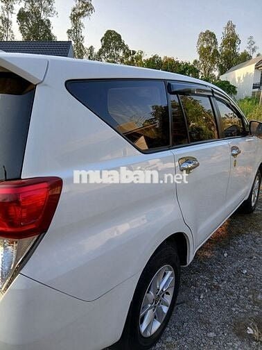 Toyota Innova 2019 2.0E - 128000 km