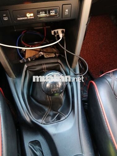 Toyota Innova 2019 2.0E - 128000 km