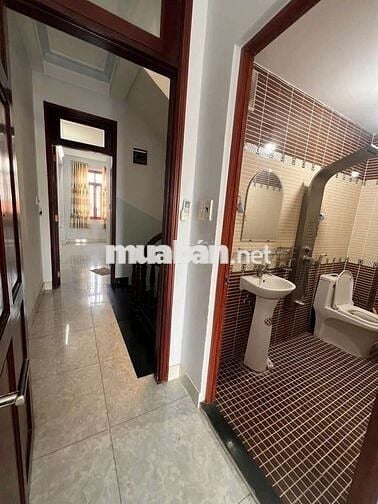 NHÀ CHO THUÊ KHU BÀN CỜ TÂY THẠNH- TÂN PHÚ DT 4*20M TRỆT 2L 5PN5WC