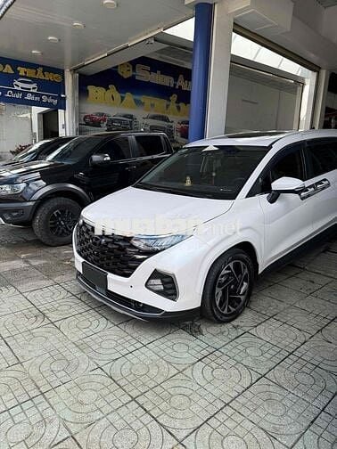 Hyundai Custin 2024 Cao Cấp 2.0T - 24000 km