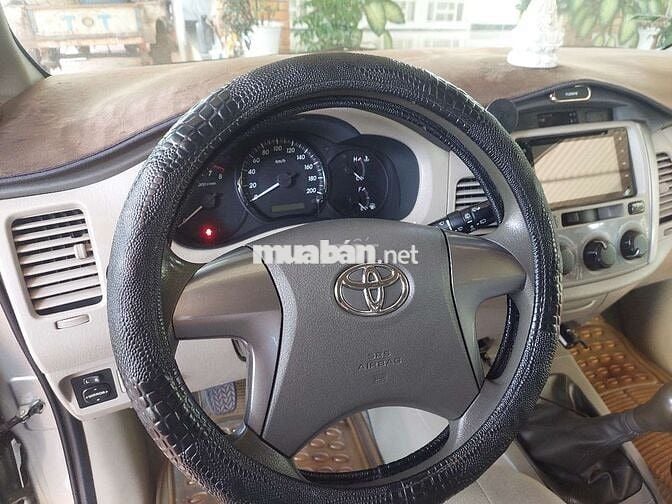 Toyota Innova 2014 XL Bạc