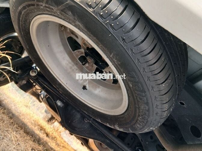 Toyota Innova 2019 2.0E - 128000 km