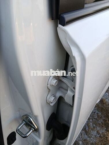 Toyota Innova 2019 2.0E - 128000 km