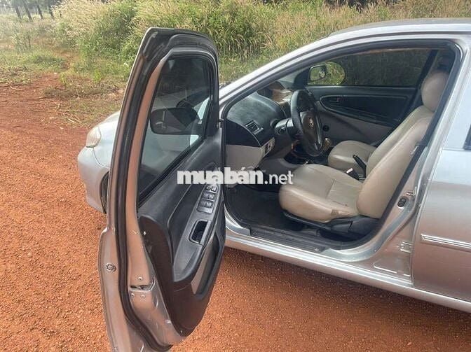 Vios 2004 - 123456 km