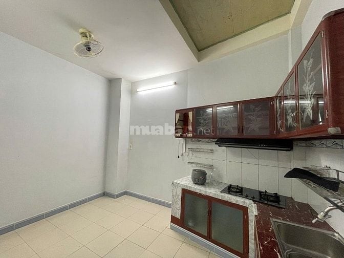 Gấp bán nhà HXH quay đầu 4x19 cách Dương bá Trạc 30m đã hoàn công 10t3