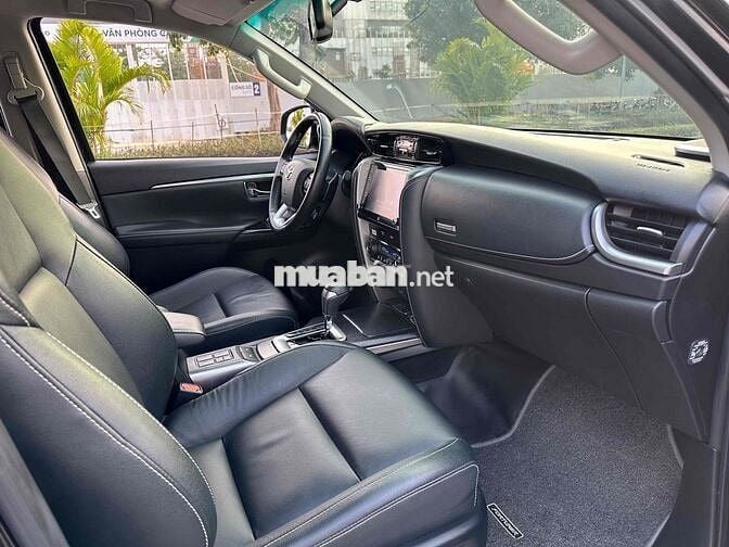 Toyota Fortuner 2021 2.7V 4x4 2 Cầu Máy Xăng Nhập