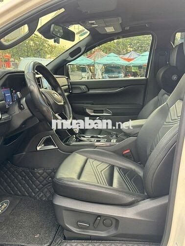 Ford Everest Titanium 2.0L 4x2 AT 2022- 20000 km