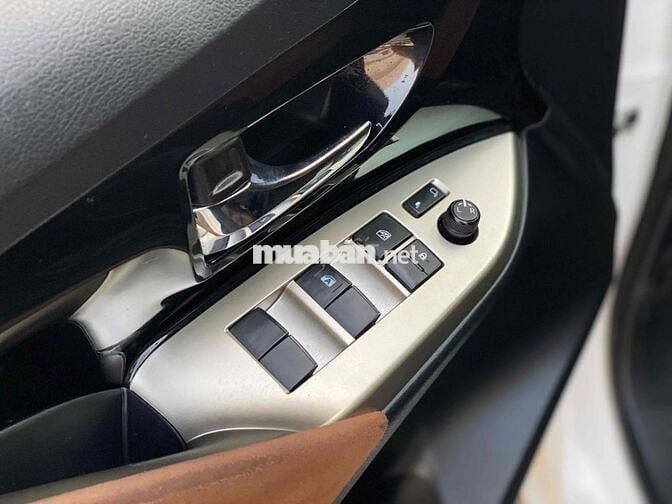 Toyota Innova 2019 2.0G - 68000 km