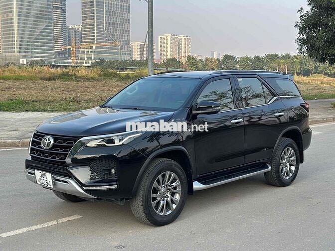 Toyota Fortuner 2021 2.7V 4x4 2 Cầu Máy Xăng Nhập