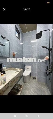 Nhà chính chủ kẹt tiền cần bán gấp ,giá *** khu vực, xem là thích