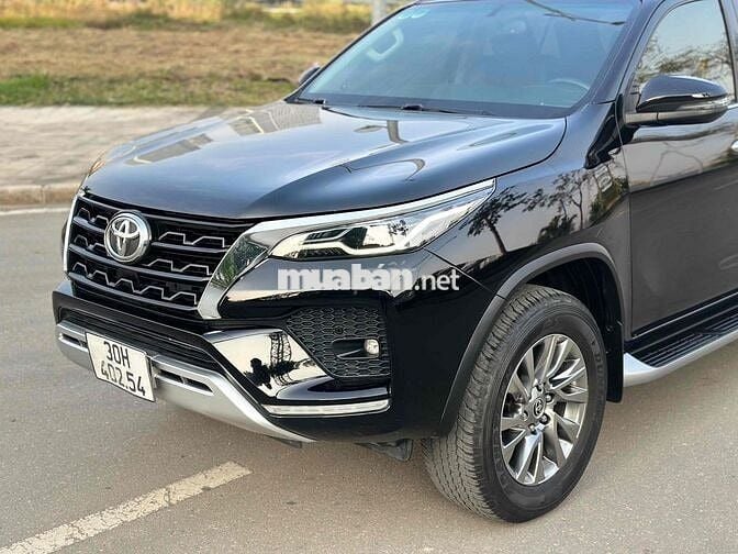 Toyota Fortuner 2021 2.7V 4x4 2 Cầu Máy Xăng Nhập