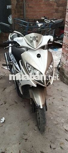 Yamaha Novo 4 Trắng Vàng đồng