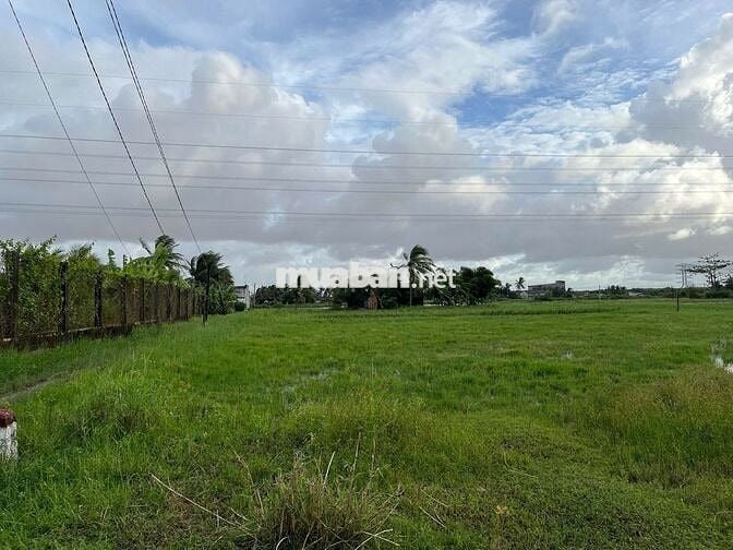 Bán đất mặt tiền Vĩnh Hải, Sóc Trăng, gần chợ & công ty Ong Sái