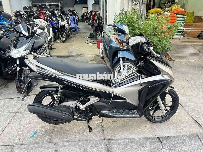 Honda air blade 2012 mới 90% biển số thành phố