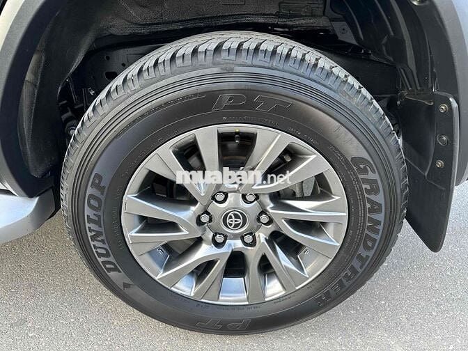 Toyota Fortuner 2021 2.7V 4x4 2 Cầu Máy Xăng Nhập