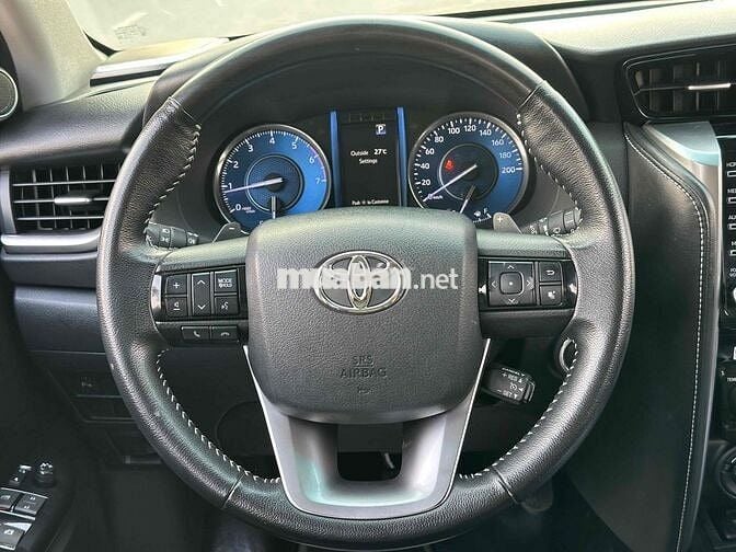 Toyota Fortuner 2021 2.7V 4x4 2 Cầu Máy Xăng Nhập