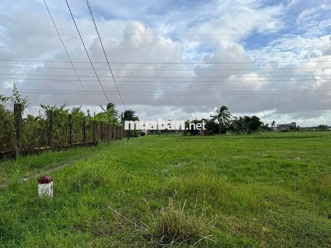 Bán đất mặt tiền Vĩnh Hải, Sóc Trăng, gần chợ & công ty Ong Sái