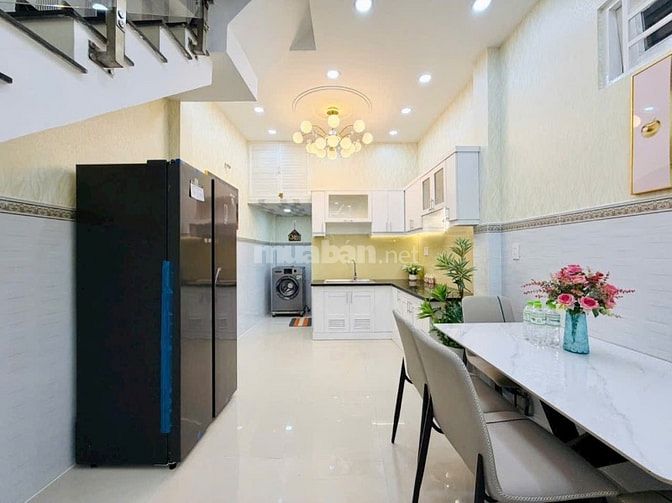 Bán nhà hẻm xe hơi 1 sẹc đường Lê Đức Thọ, P.16, 3,8 x 11, giá 4.4 tỷ