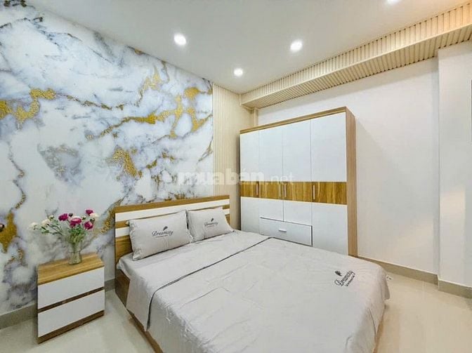 Bán nhà hẻm xe hơi 1 sẹc đường Lê Đức Thọ, P.16, 3,8 x 11, giá 4.4 tỷ