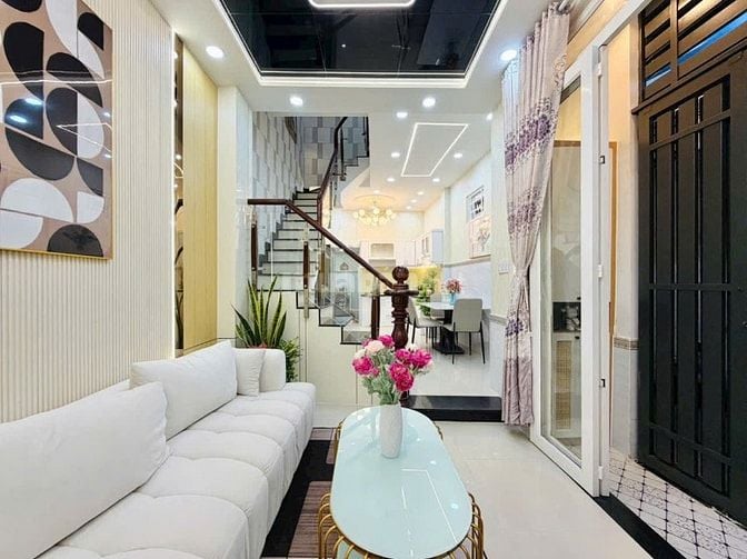 Bán nhà hẻm xe hơi 1 sẹc đường Lê Đức Thọ, P.16, 3,8 x 11, giá 4.4 tỷ