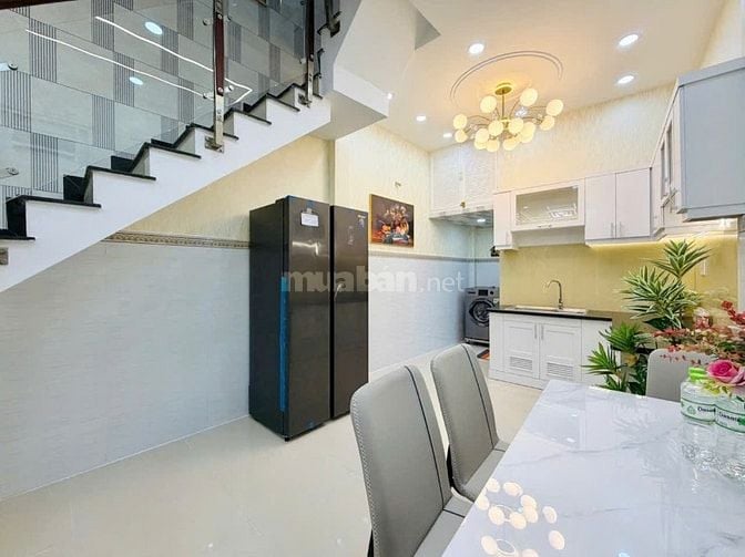 Bán nhà hẻm xe hơi 1 sẹc đường Lê Đức Thọ, P.16, 3,8 x 11, giá 4.4 tỷ