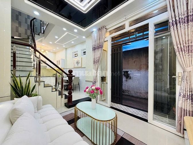 Bán nhà hẻm xe hơi 1 sẹc đường Lê Đức Thọ, P.16, 3,8 x 11, giá 4.4 tỷ