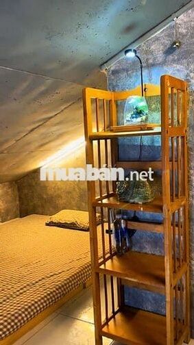 Phòng áp mái siêu chill trong căn biệt thự sân vườn