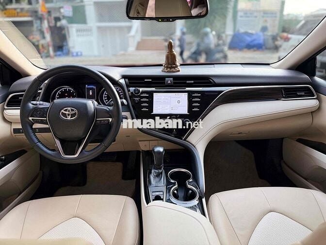 Toyota Camry 2019 2.0G - 31000 km