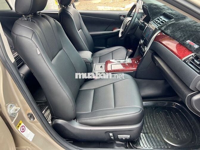 Camry 2.5Q 2014 nội ngoại thất đẹp nét căng