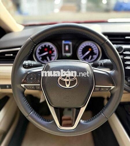 Toyota Camry 2019 2.0G - 31000 km