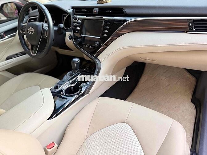 Toyota Camry 2019 2.0G - 31000 km