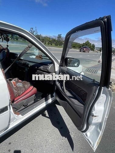 Toyota Camry 1988 Trắng Số sàn