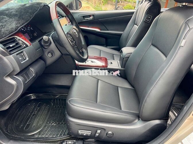 Camry 2.5Q 2014 nội ngoại thất đẹp nét căng