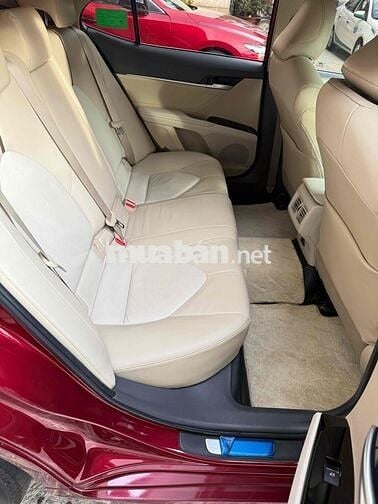 Toyota Camry 2019 2.0G - 31000 km