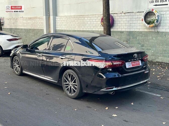 Toyota Camry 2019 2.5Q - 50000km 360tr trả trước