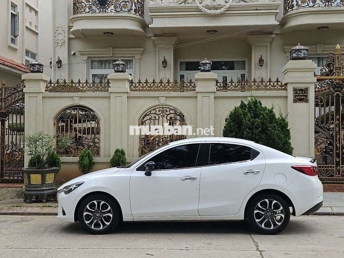 Mazda 2 2015 1.5 Skyactive xe đẹp gas tốti