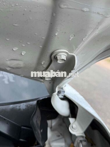 Toyota Camry 2019 2.0G