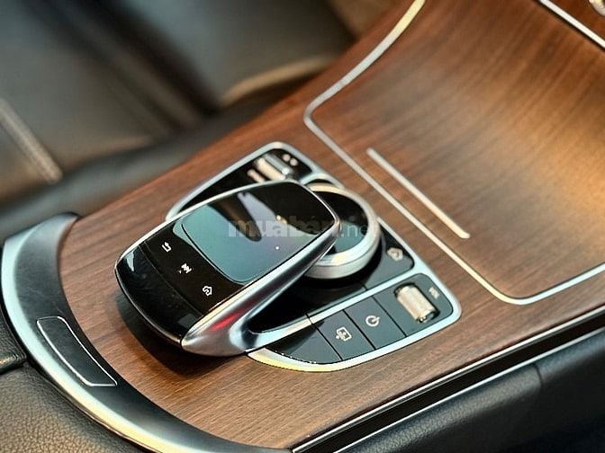 mercedes benz c200 . ( sản xuất : 2019 ) phiên bản : exclusive ( có cử