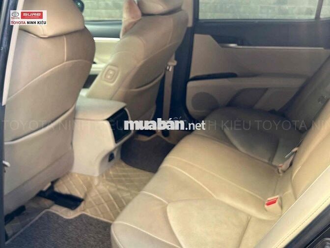 Toyota Camry 2019 2.5Q - 50000 km