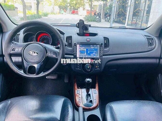 kia Fote nhập khẩu số tự động bản đủ