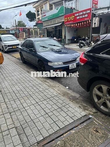 Honda Accord 1995 2.2 MT - 500000 km