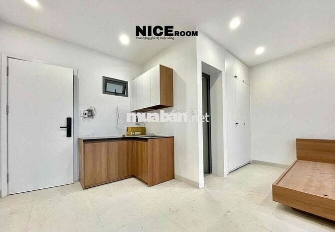 CĂN HỘ BAN CÔNG THOÁNG MỚI XÂY GẦN ĐH VĂN LANG