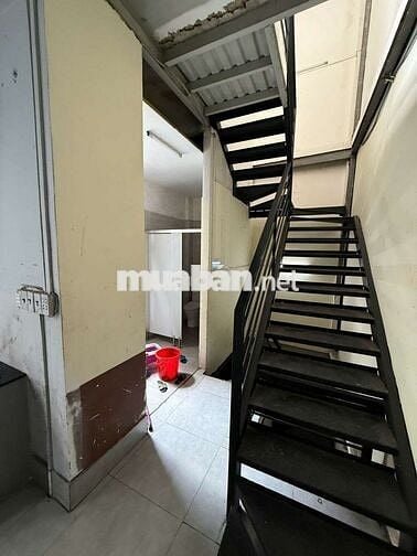 🔥 Căn Góc Đẹp – MT CMT8 Tân Bình – 1 Trệt 2 Lầu – Giá 30TR Còn TL!