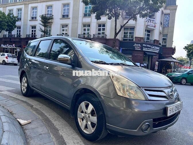 nissan livena số tự động 7 chỗ gia đình