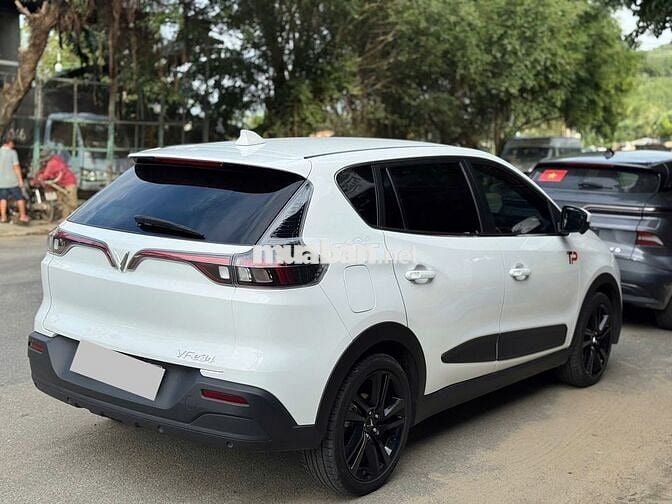 VinFast VF e34 2025 Trắng