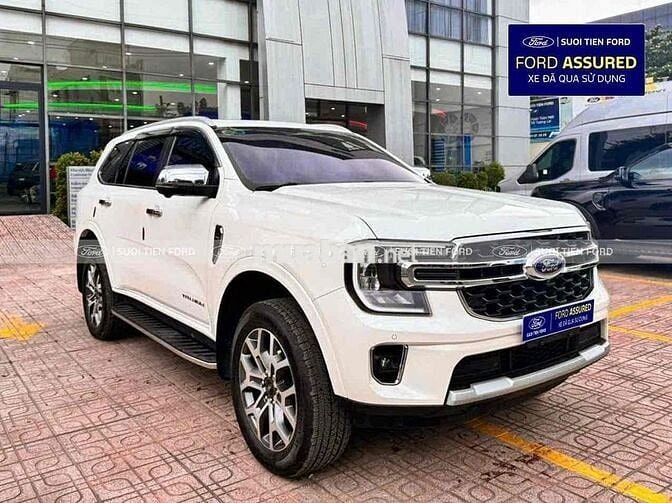 Ford Everest 2025 Titanium 2.0L 4x2 AT - 66 km